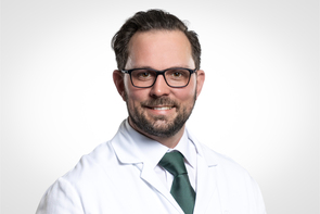 Ordensklinikum Linz Prim. Prof. DDr. Reinhold Ortmaier, Abteilungsleiter der Orthopädie am Ordensklinikum Linz Barmherzige Schwestern